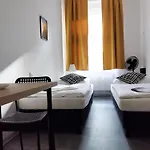 Zlaty V Centru Prahy B1 *