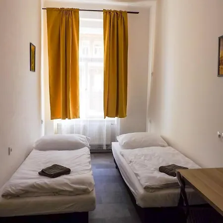 Zlaty B1 Prága