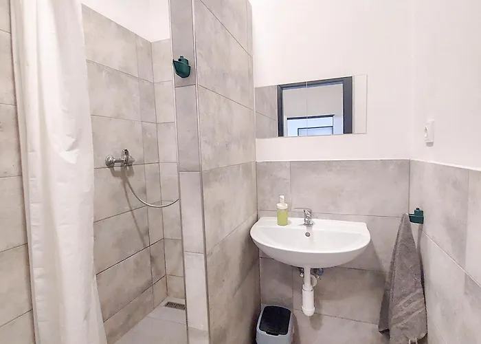Zlaty V Centru Prahy B1 * Prag